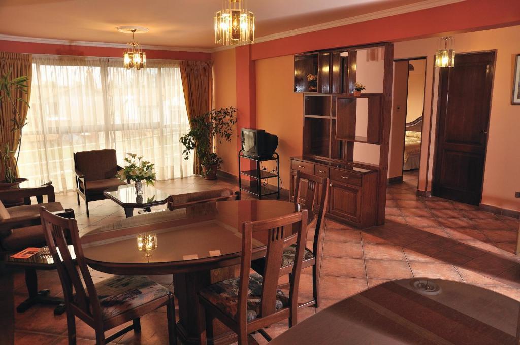 Apart Hotel Violettas Кочабамба Экстерьер фото