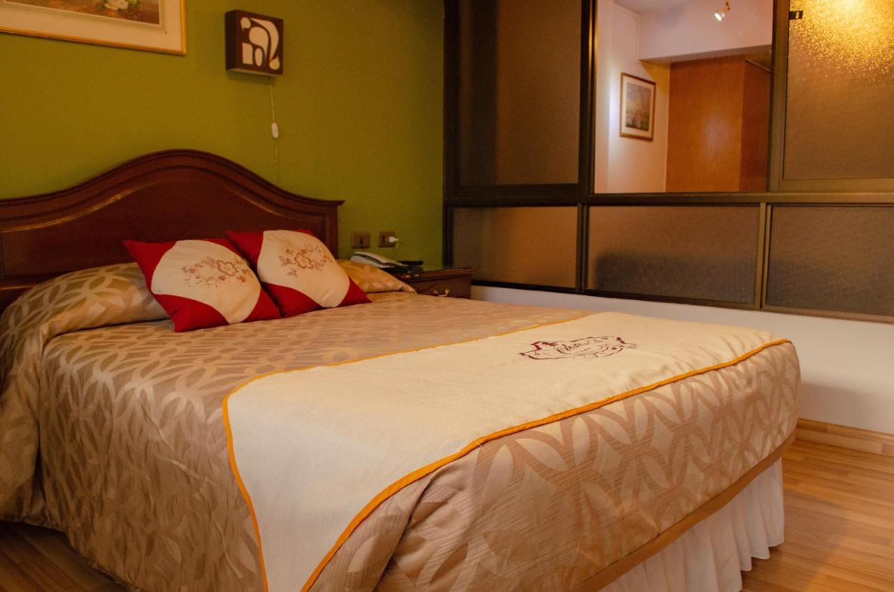 Apart Hotel Violettas Кочабамба Экстерьер фото